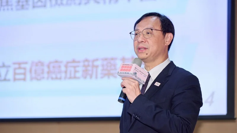 衛福部健保署長石崇良今年6月正式新增癌症免疫檢查點抑制劑藥物給付政策，將免疫療法納入三種常見癌別，合計惠及超過3400位癌友，讓病患每年最高節省近192萬元藥費。本報資料照片