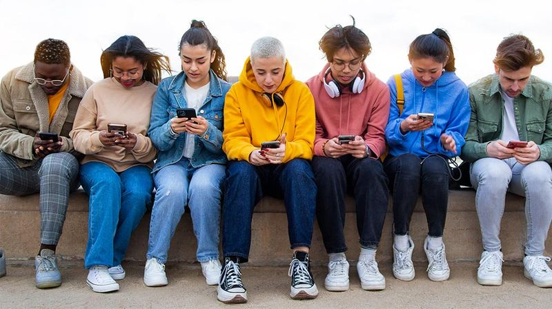 多國禁青少年使用社群 美國將跟進嗎？