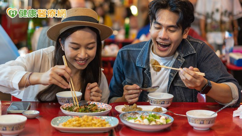 外食族必看！三餐怎麼吃才能護腸胃？營養師：「乾濕不分」也釀禍