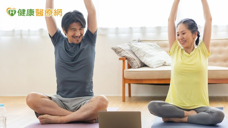 泡泡尿、粗腰是傷腎信號？醫列「瘦腰保腎祕訣」