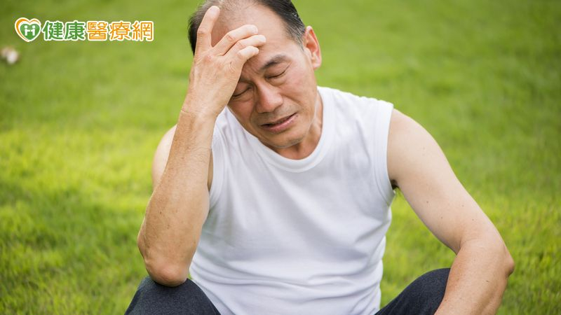 70歲糖友施打胰島素竟致意識不清！醫提醒：勿忘「15法則」救命