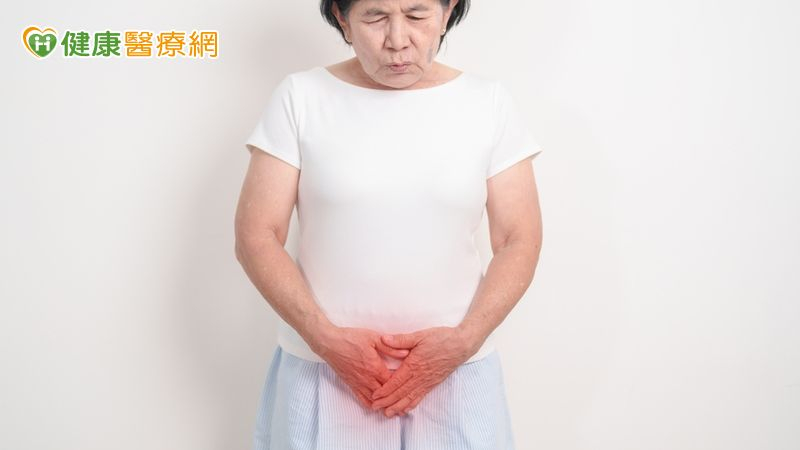 停經後私密處乾澀刺痛難啟齒　陰道雷射改善更年期不適