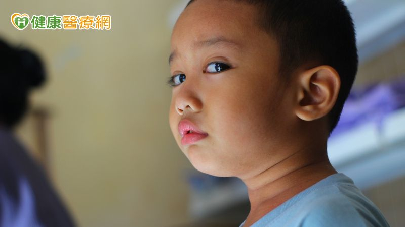 孩子拖拖拉拉、坐不住不一定是調皮 及早辨識ADHD助穩定發展 孩子拖拖拉拉、坐不住不一定是調皮 及早辨識ADHD助穩定發展