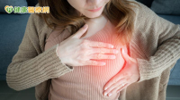 年輕乳癌惡性度高、預後差　醫籲：逾30歲女性做好「三點不漏」