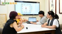 拒絕腦袋「孔固力」！AI 遊戲結合長照　科技助長輩預防失智
