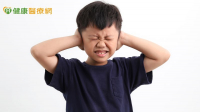 孩子感冒後突然變暴躁？耳朵可能出問題了　醫揭警訊