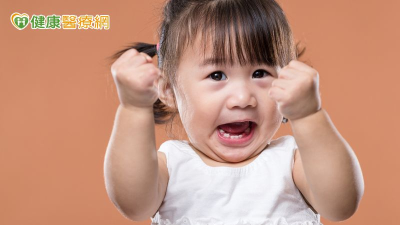 媽媽陪玩她就哭　專家：孩子需建立控制感