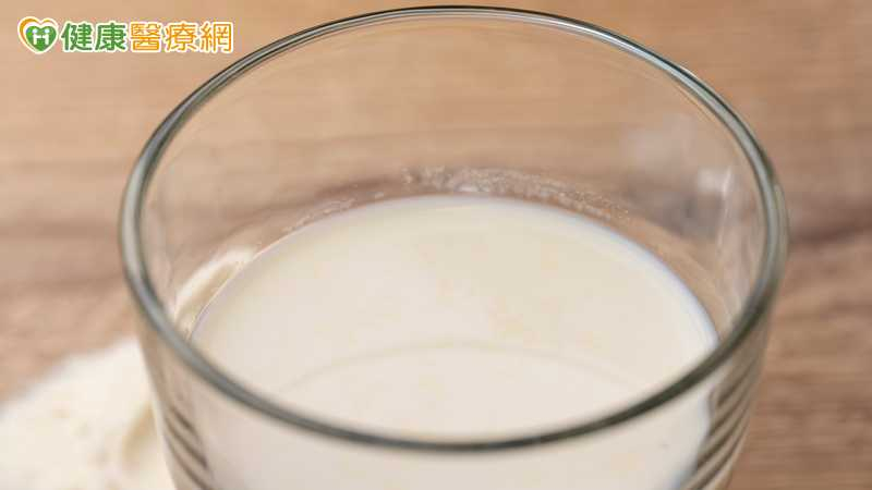 40歲後蛋白質需求增?專家:肌肉量這階段起每10年恐流失3至5% 40歲後蛋白質需求增?專家:肌肉量這階段起每10年恐流失3至5%