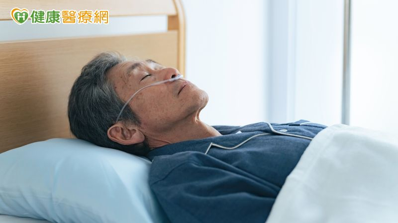拒絕反覆插管受苦！「預立醫療」為自己作主　免除家屬抉擇重擔