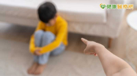 黃仁勳的話掀共鳴！專家談6項「情緒不成熟父母」常見表現　這樣自救
