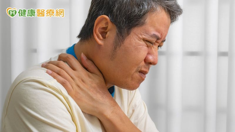 肺腺癌8年後再罹食道癌！醫揭「雙原發癌」不是癌轉移　菸酒史是關鍵