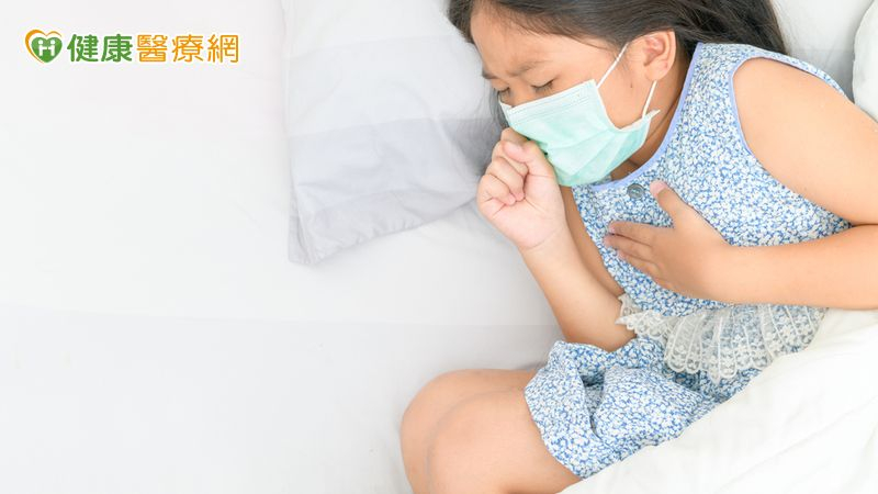 夏日高燒嘔吐當心A型流感　醫：小心「全家連環中」