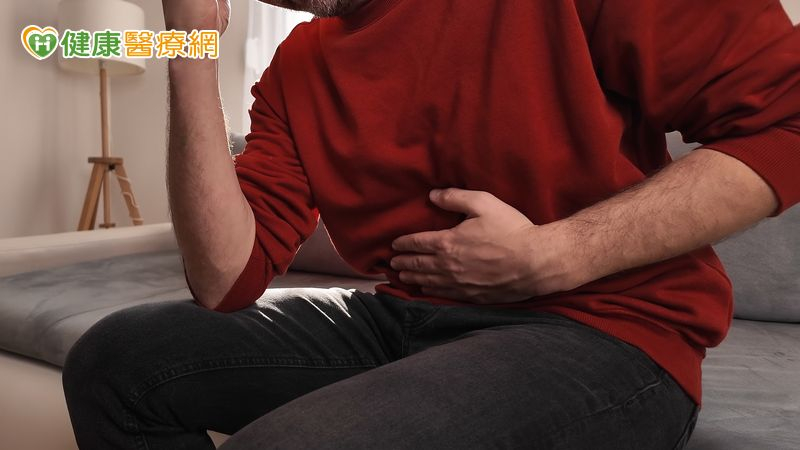 推理巨擘大腸癌驟逝　 醫籲：熟齡男落實無症狀早期篩檢