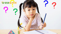 孩子是左撇子要改嗎？醫：強迫換右手「反增學習負擔」