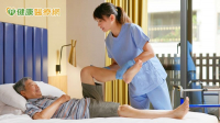 67歲男二度腦出血中風！右側肢體無力　跨專業團隊助復健