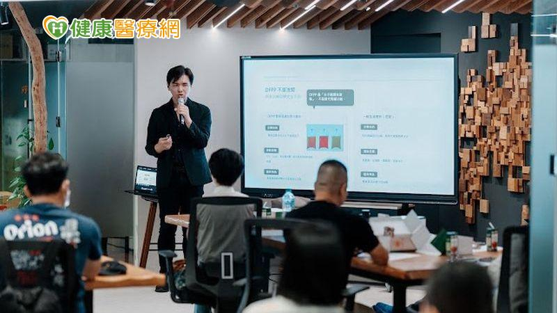 陳裕豪醫師於高階癌症風險管理講座中，分享癌症風險管理觀念。圖/陳裕豪醫師提供