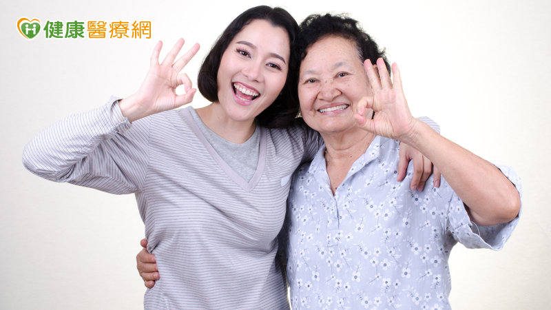 你「OK」嗎？「巴金森氏病」自我檢測揪出早期病徵