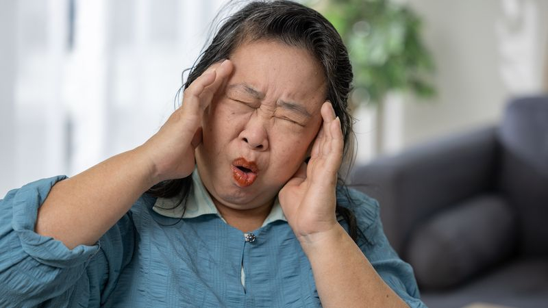 血壓像坐雲霄飛車！一下飆高、一下正常　小心嗜鉻細胞瘤警訊