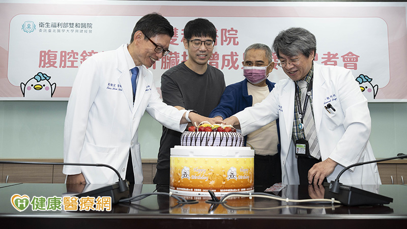 肝癌預後仍吐血昏迷！兒返台捐肝救父　醫示警「這些症狀」恐是肝硬化警訊