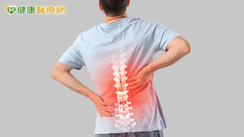 多發性骨髓瘤常見骨頭疼痛、貧血、腎功能異常等表現，患者可能先至骨科、腎臟科就醫，進一步檢查才發現罹病