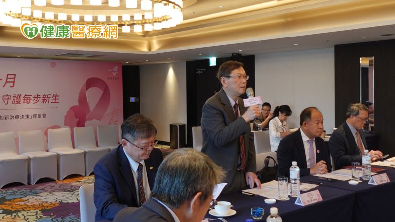 衛福部常務次長莊人祥亦於會中表示，建構從前端篩檢、精準診斷、接軌治療到長期追蹤的完整照護鏈，是國家癌症防治的核心要務。