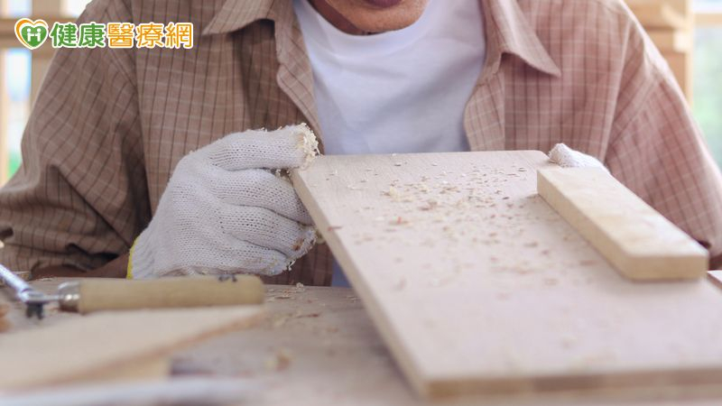 「手作木筷」喚回熟悉記憶　醫院攜手在地場域推「社會處方箋」