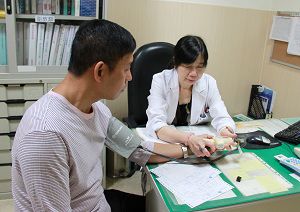 景氣差壓力大 辦公室高血壓患者激增2成!  