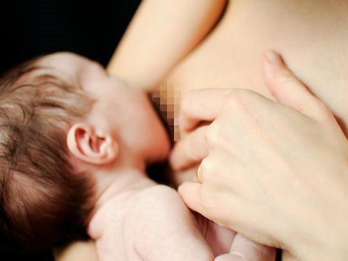 新生兒長期餵母乳　長大不過動