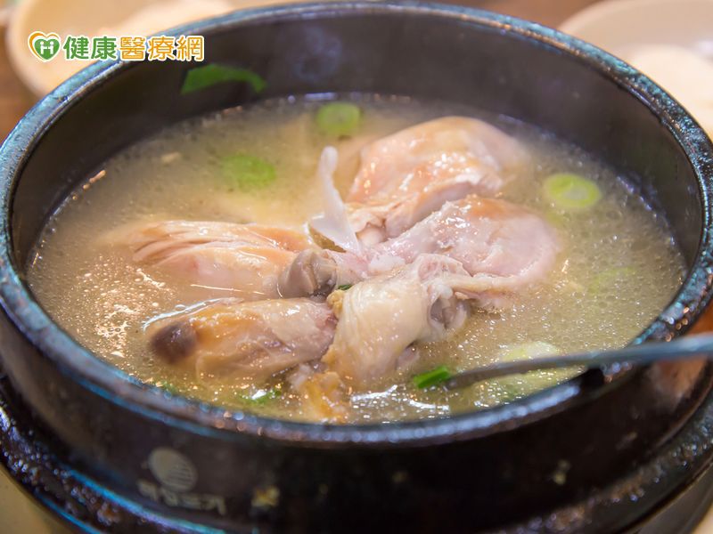 喝雞湯、吃辛香料　有助預防及紓緩感冒